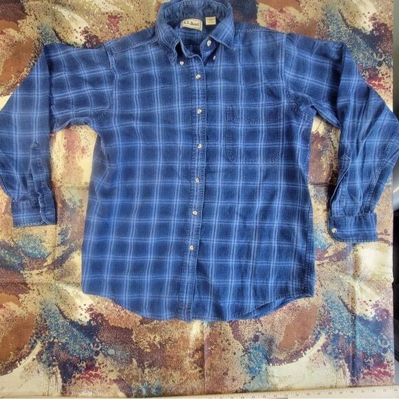 LL Bean Women's Original Flannel Navy Blue Plaid Long Sleeve Medium - Picture 1 of 11